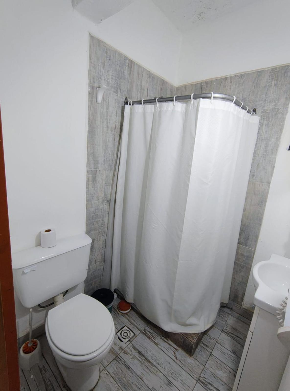 El Faro Hostel Puerto Madryn Extérieur photo