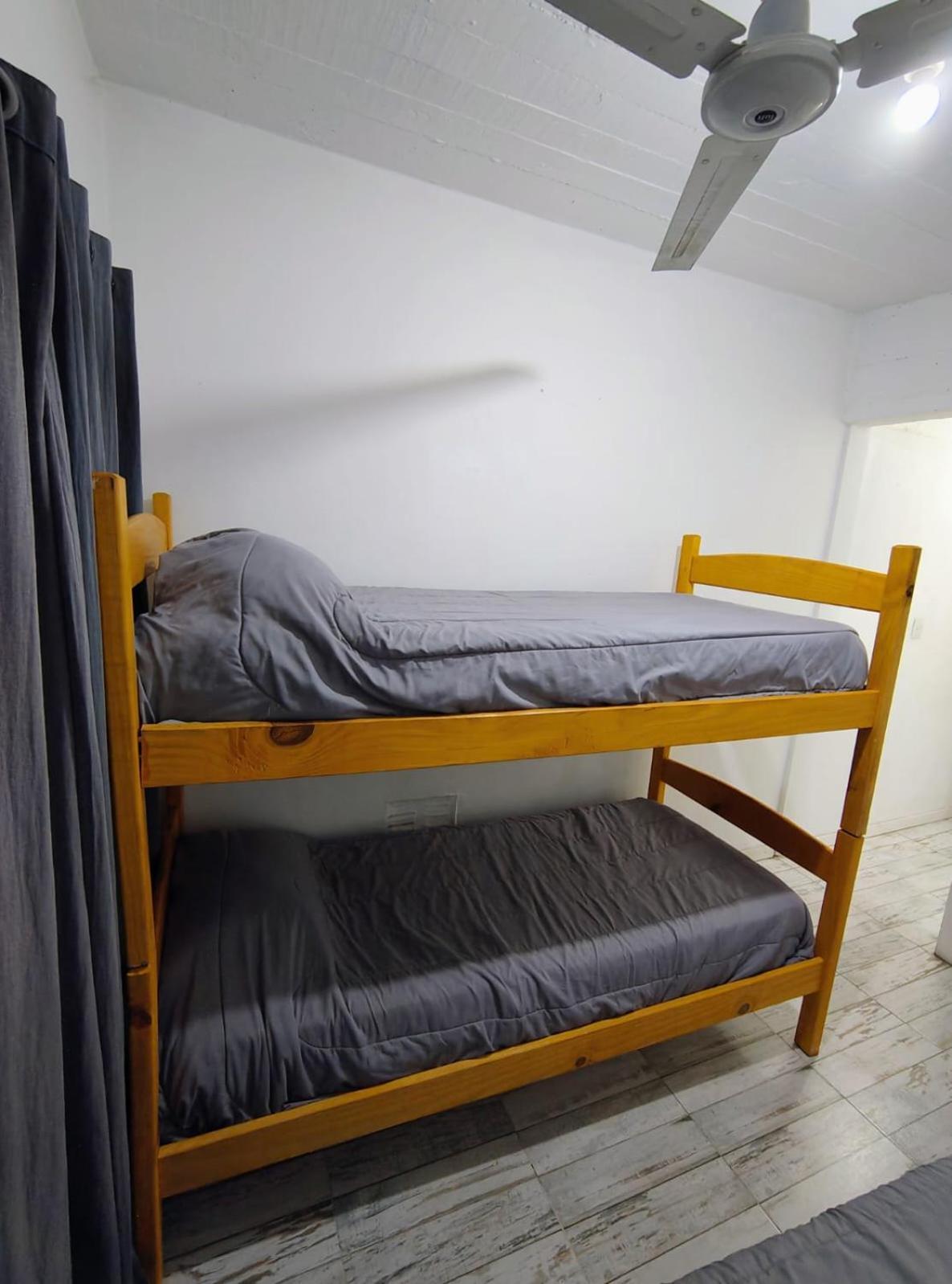 El Faro Hostel Puerto Madryn Extérieur photo