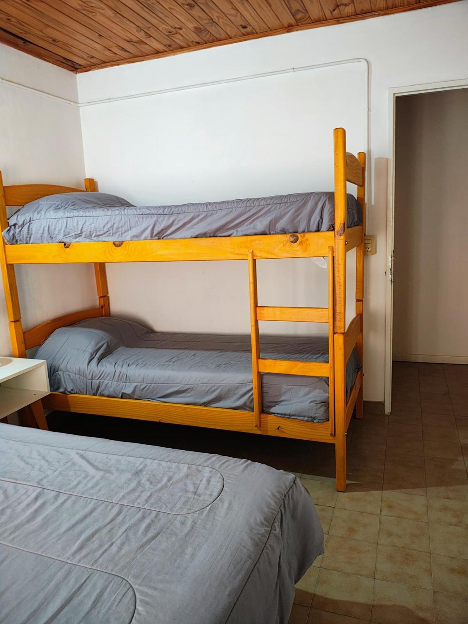 El Faro Hostel Puerto Madryn Extérieur photo